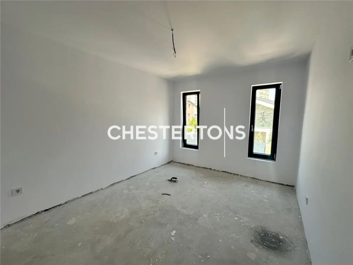 Vila moderna, 4 camere + curte ,zona linistita, oportunitate unica - foto 6