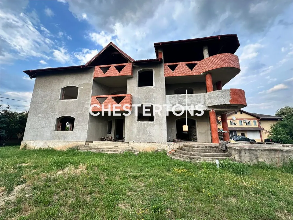 Vila Exclusivista , 9 camere + 1200mp teren , toate utilitatile, in apropiere de metrou  Raul Doamnei - foto 4