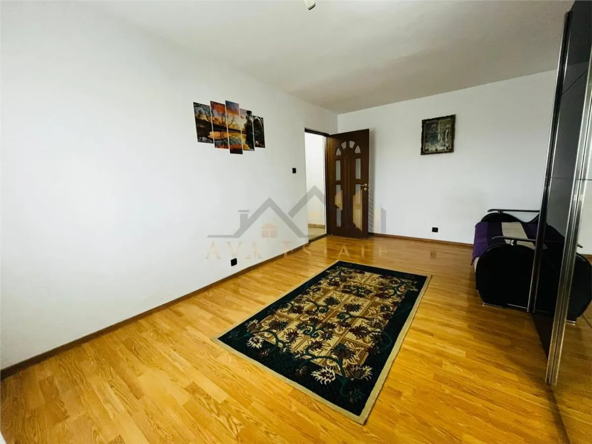 Apartament  2 camere, decomandat, et.3 - Zona Steaua - foto 8