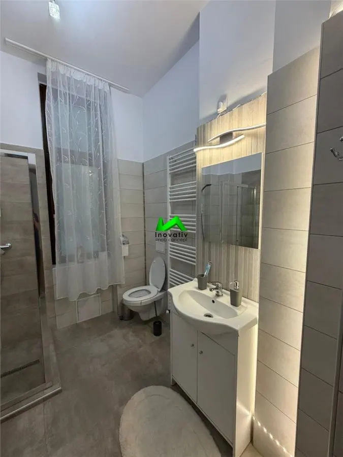 Apartament modern de inchiriat 2 camere Sibiu Ultracentral - foto 7