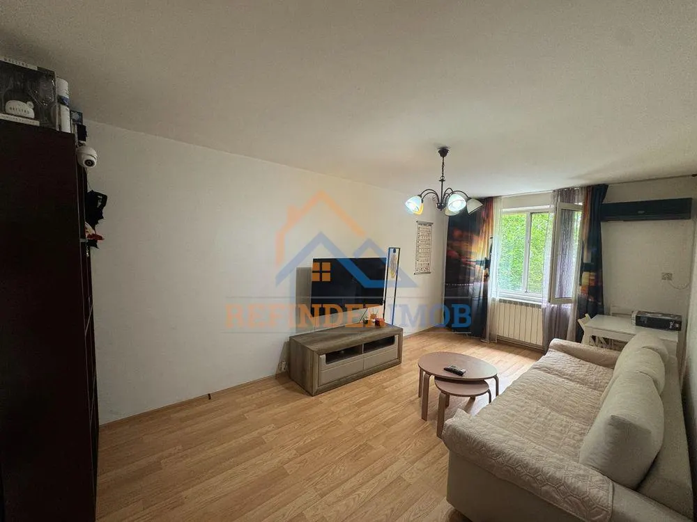 Vanzare 3 camere Diham-Basarabia 67mp - foto 1