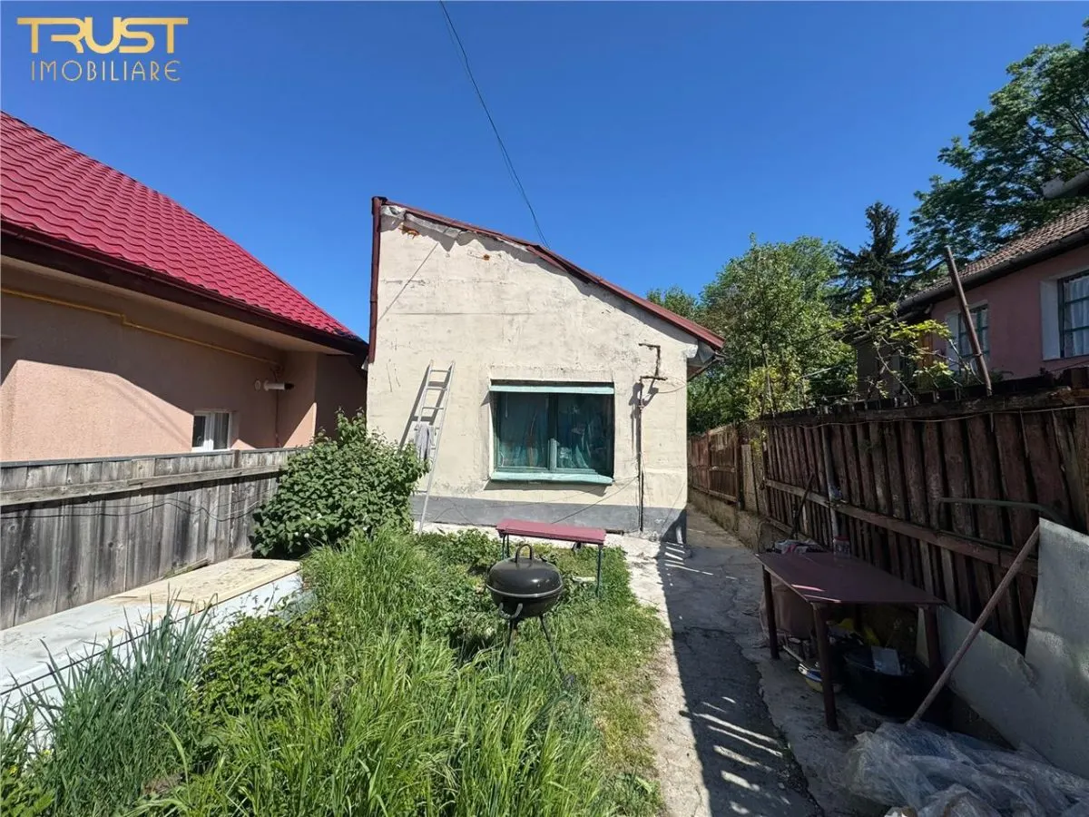 Casa de vanzare l 41 MP l Teren 240 MP l Gruia - foto 1