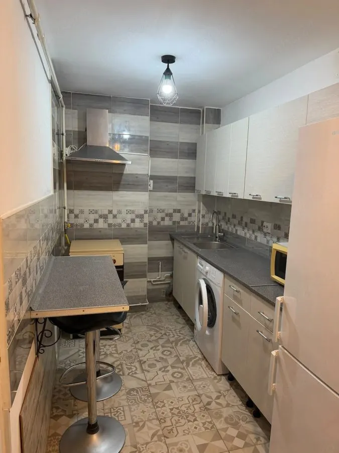 Garsoniera  renovata, loc parcare, Centru Istoric, Brasov - foto 2