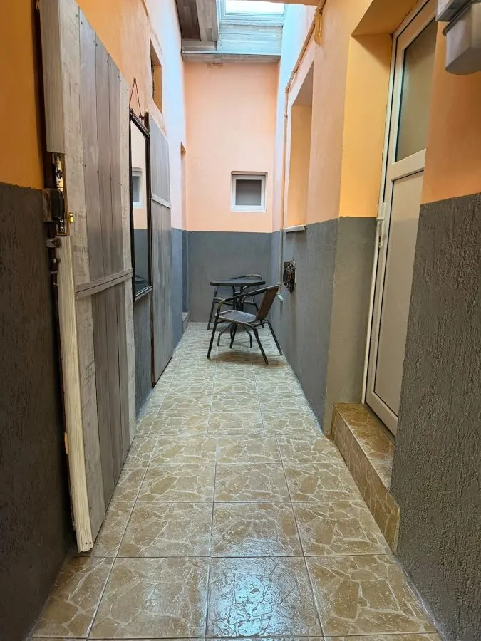 Garsoniera  renovata, loc parcare, Centru Istoric, Brasov - foto 6