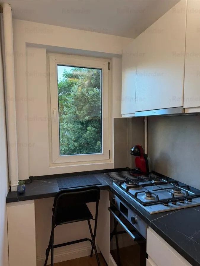 Vânzare apartament 2 camere | Piata Romana | bl 1975 | fara risc/ urgenta risc seismic | etaj 3/10 | renovat | mobilat si utilat nou | - foto 11