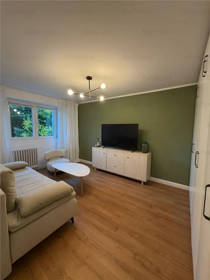 Vânzare apartament 2 camere | Piata Romana | bl 1975 | fara risc/ urgenta risc seismic | etaj 3/10 | renovat | mobilat si utilat nou | - foto 4