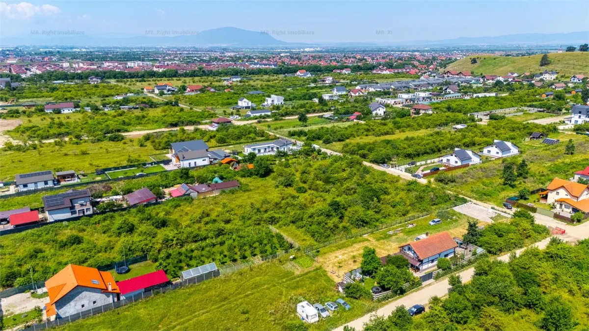Teren cu potential 1285 mp Sanpetru Brasov - foto 7