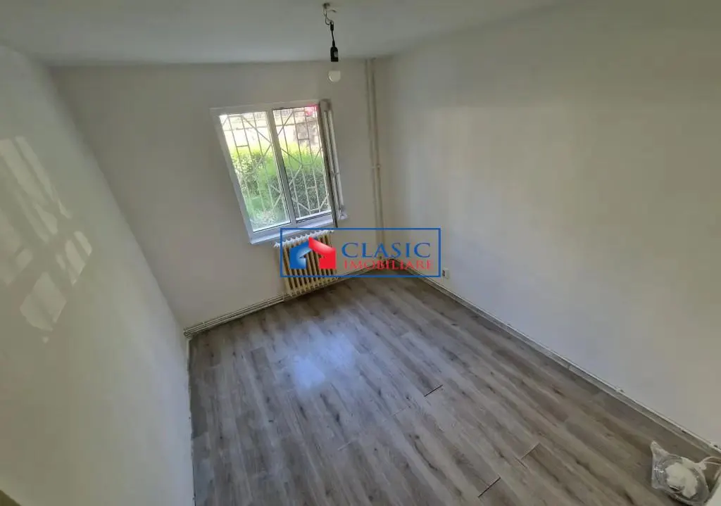 Vanzare apartament 3 camere decomandat Manastur zona Capat Primaverii, Cluj-Napoca - foto 12