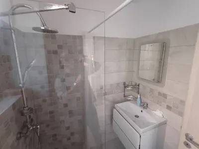 Casă 4 camere, 2 Locuri de parcare-Zona Valea Adanca - foto 19