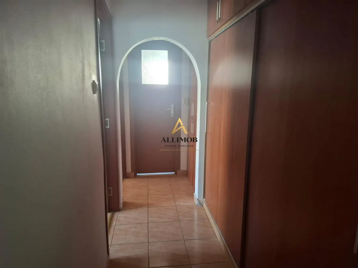 Apartament 3 camere in Ploiesti, zona Paltinis - foto 11