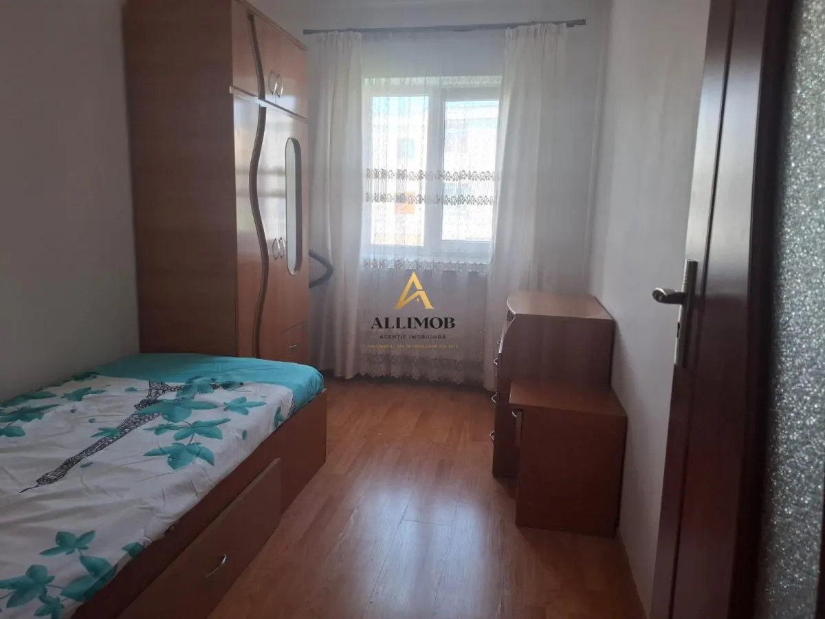 Apartament 3 camere in Ploiesti, zona Paltinis - foto 4