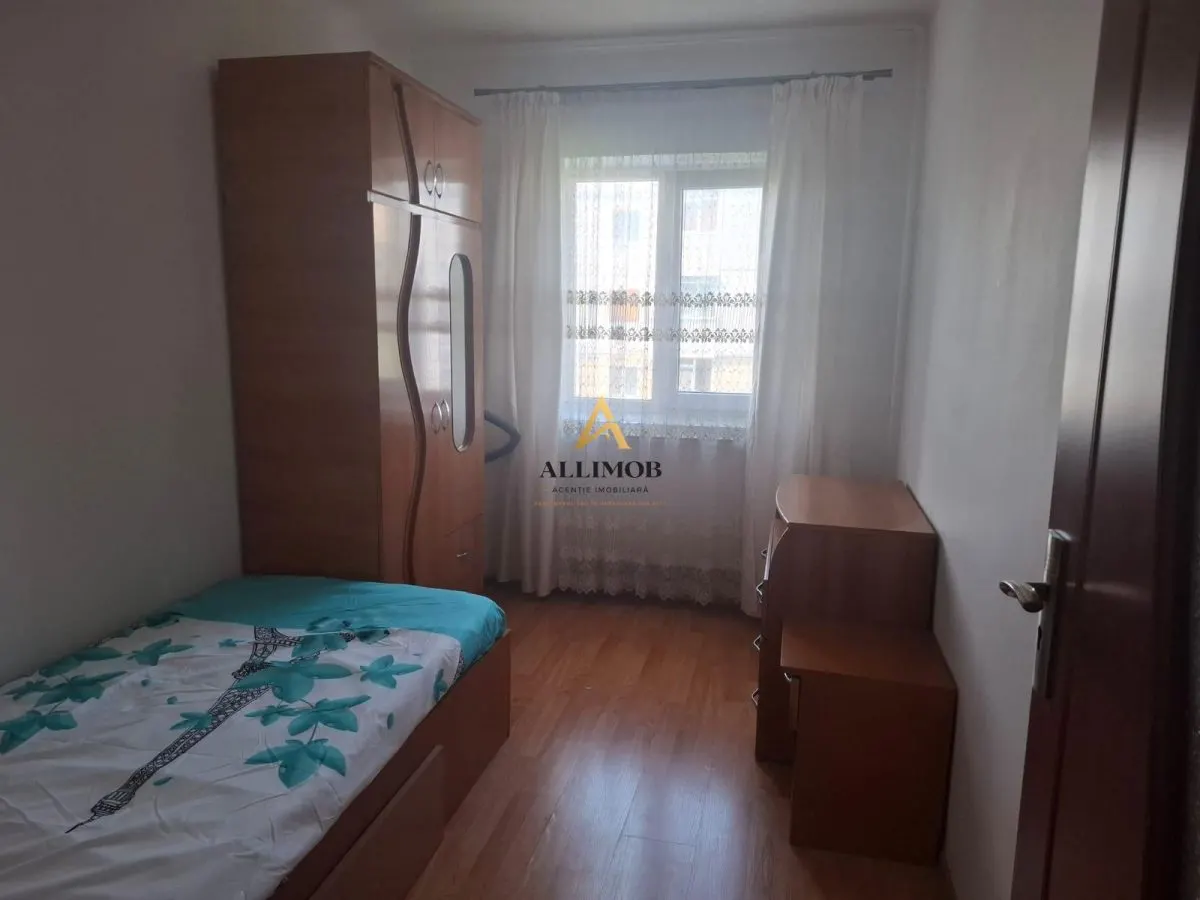 Apartament 3 camere in Ploiesti, zona Paltinis - foto 5