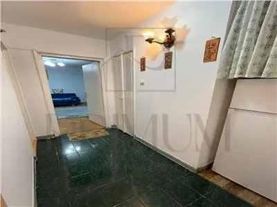 Piata 700 - 2 Camere - Etaj 2 - Decomandat - Centrala Proprie - foto 8