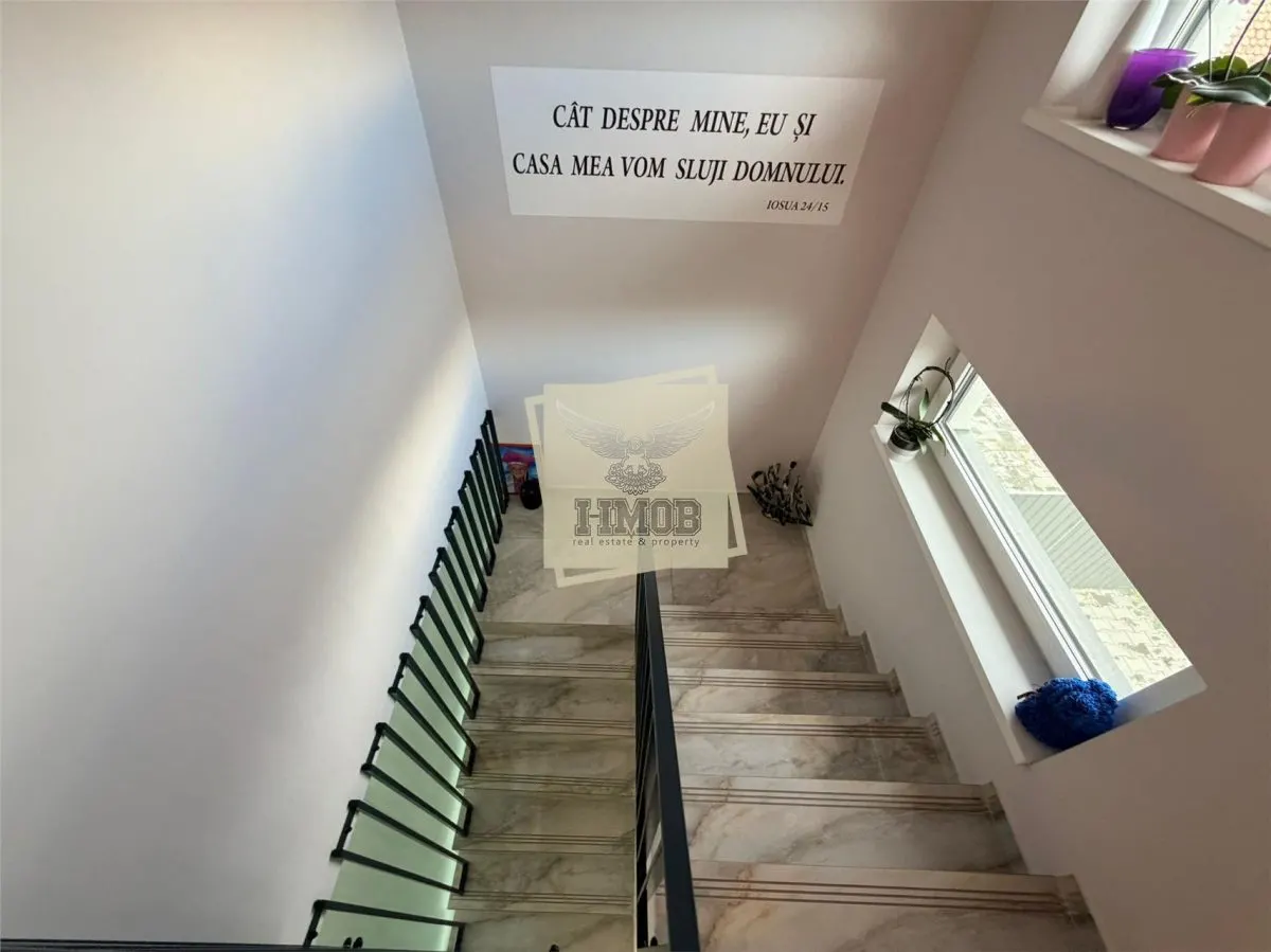 Casa individuala  moderna cu 4 camere terasa inchisa 2 bai - foto 9