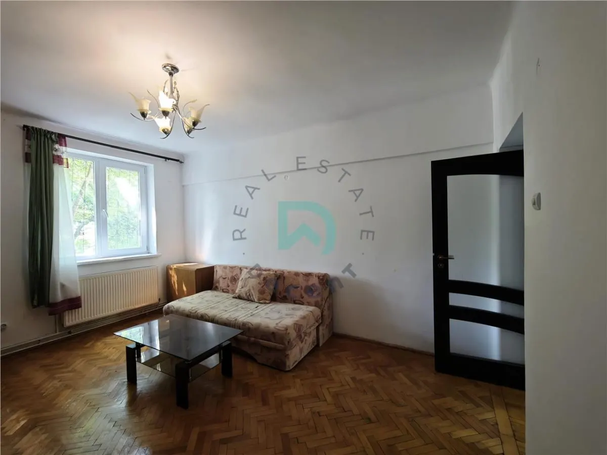 Închiriez 2 camere, Brasovul vechi - foto 12