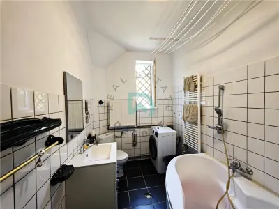Închiriez 2 camere, Brasovul vechi - foto 20