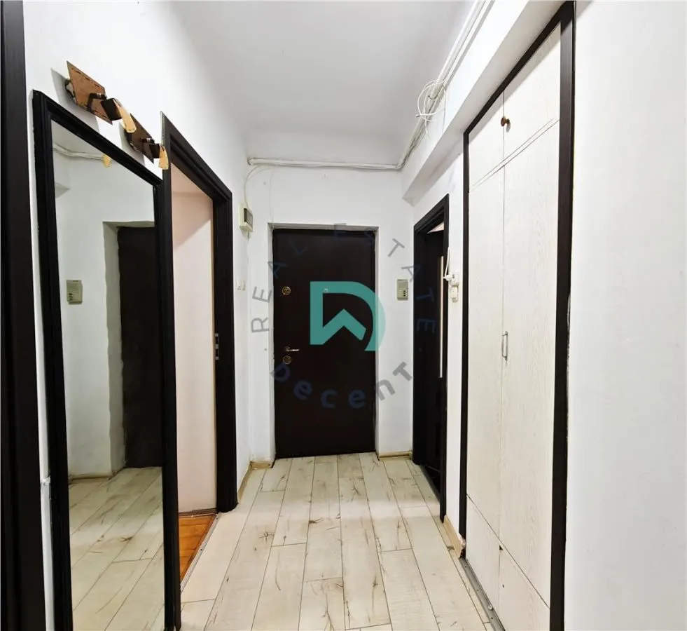 Închiriez 2 camere, Brasovul vechi - foto 9
