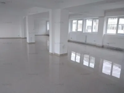 Spatiu de birouri in Ploiesti, zona ultracentrala. - foto 7