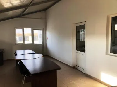 Hala de 440 mp si rampa betonata de 1340 mp in Blejoi. - foto 8