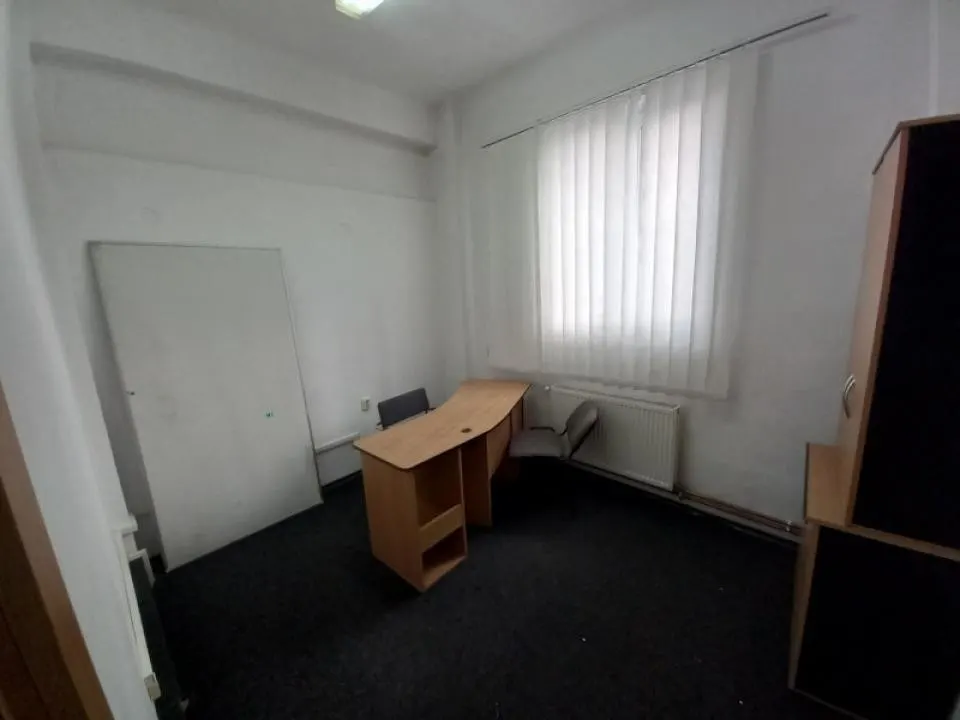 Spatiu de birouri 160  mp in Ploiesti, zona Sud. - foto 6