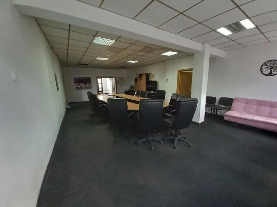 Spatiu de birouri 160  mp in Ploiesti, zona Sud. - foto 7
