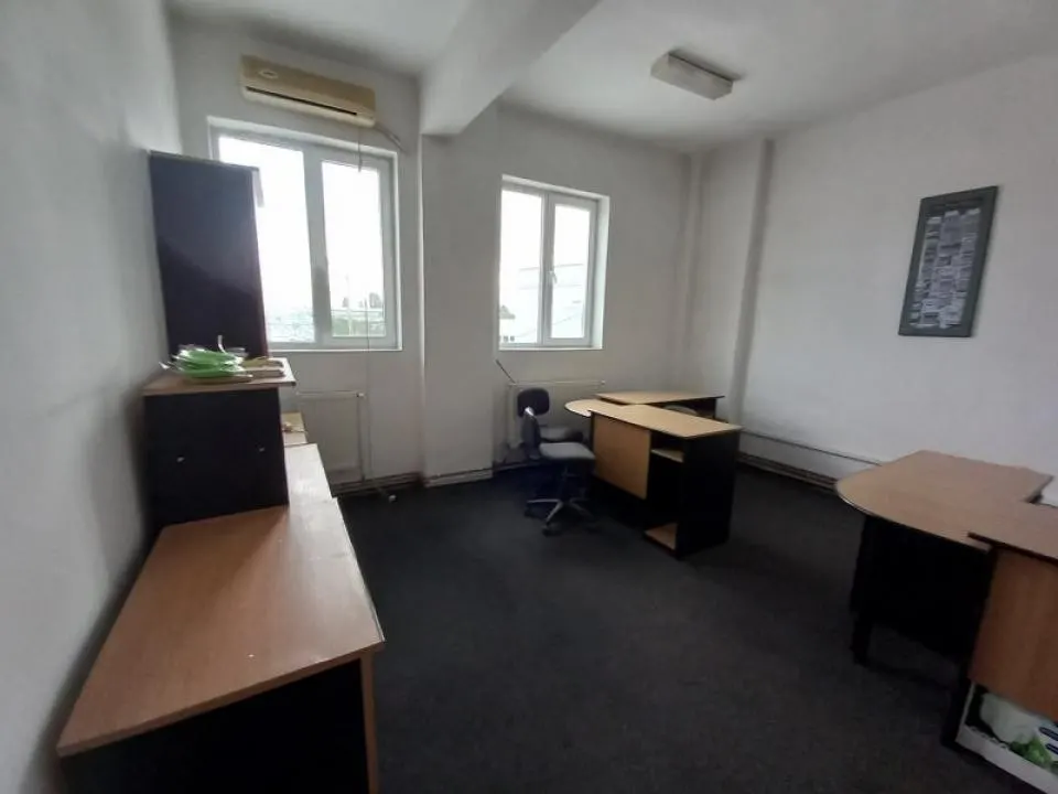 Spatiu de birouri 160  mp in Ploiesti, zona Sud. - foto 10