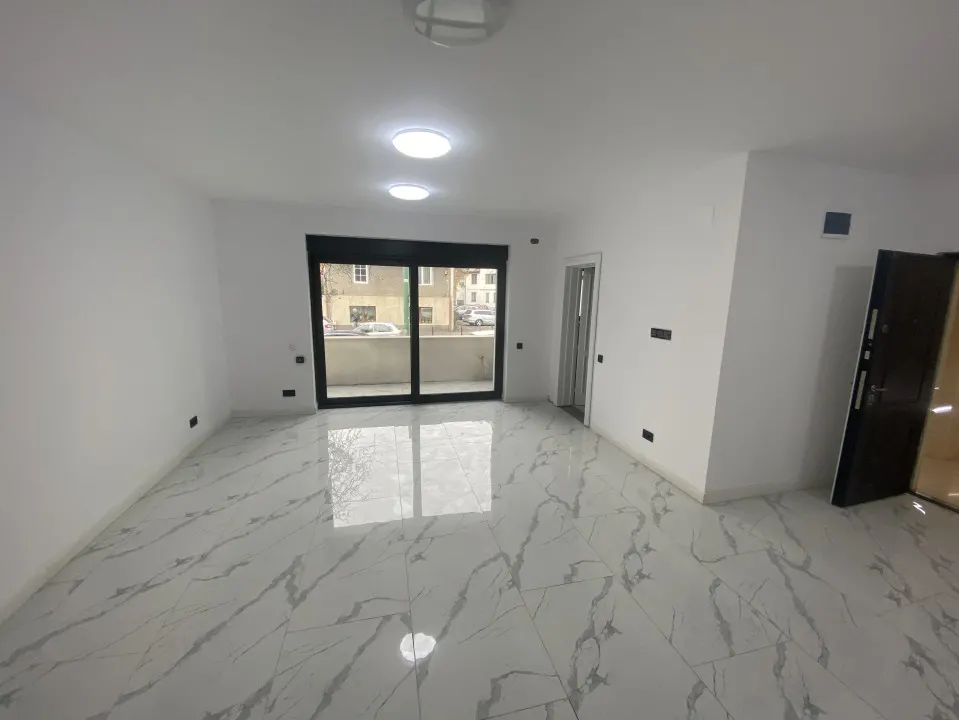 Cladire de biouri/ clinica  cu o suprafata de 800 mp D+P+1E+M . - foto 12