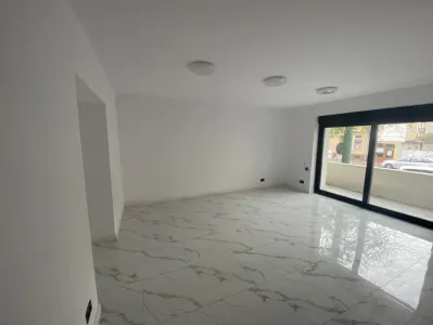 Cladire de biouri/ clinica  cu o suprafata de 800 mp D+P+1E+M . - foto 4