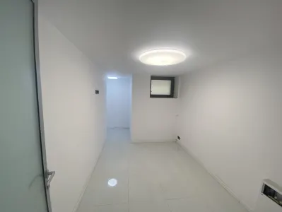 Cladire de biouri/ clinica  cu o suprafata de 800 mp D+P+1E+M . - foto 8