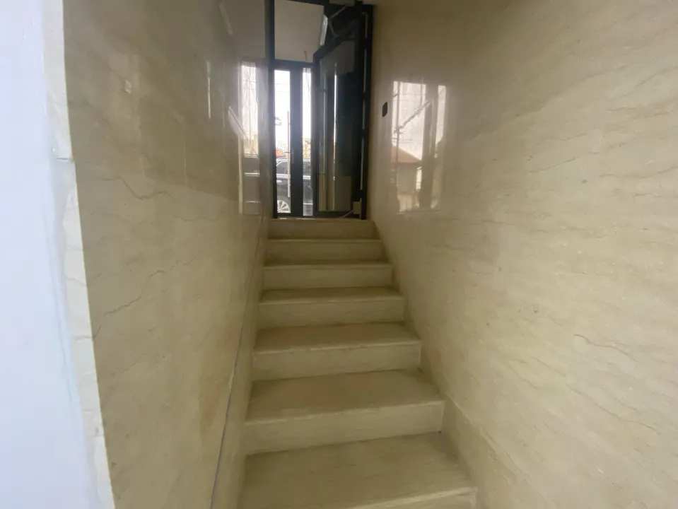 Cladire de biouri/ clinica  cu o suprafata de 800 mp D+P+1E+M . - foto 10