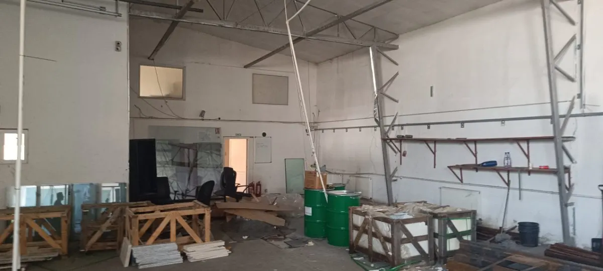 Hala de productie/ depozitare in suprafata de 340 mp in Ploiesti, zona Xenia. - foto 12