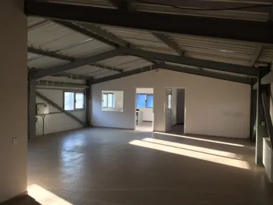 Spatiu birouri si depozit in Ploiesti, zona Xenia. - Ploiesti