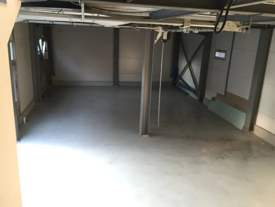 Spatiu birouri si depozit in Ploiesti, zona Xenia. - foto 16