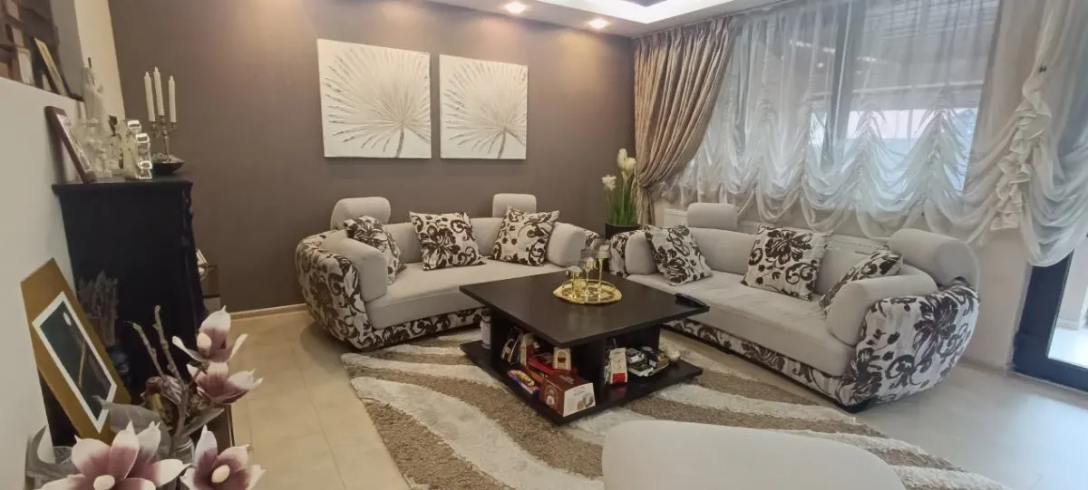 Vila supeba 4 camere in Blejoi, 733 mp teren - foto 1