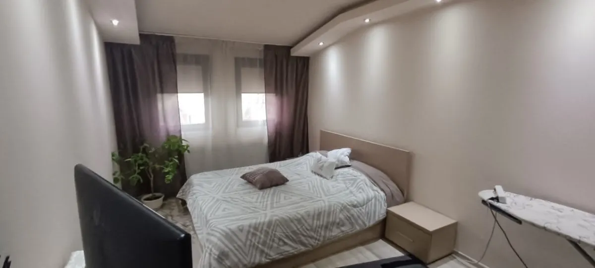 Vila supeba 4 camere in Blejoi, 733 mp teren - foto 16