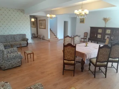 Vila 4 camere in Snagov, suprafata utila 240 mp, suprafata teren 1100 mp. - Ciofliceni