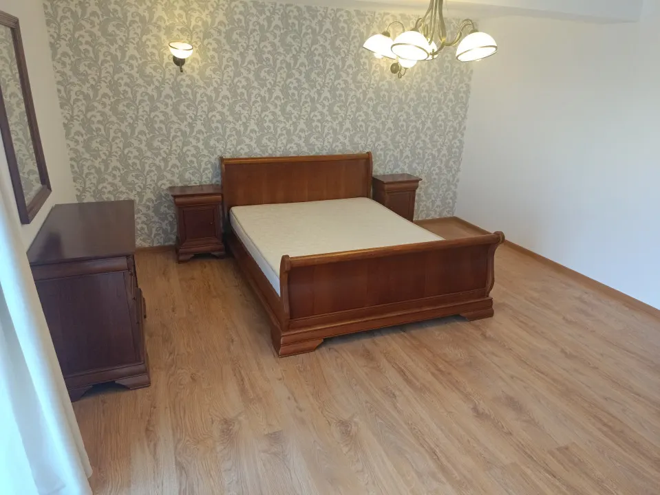 Vila 4 camere in Snagov, suprafata utila 240 mp, suprafata teren 1100 mp. - foto 13