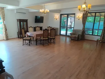 Vila 4 camere in Snagov, suprafata utila 240 mp, suprafata teren 1100 mp. - foto 3