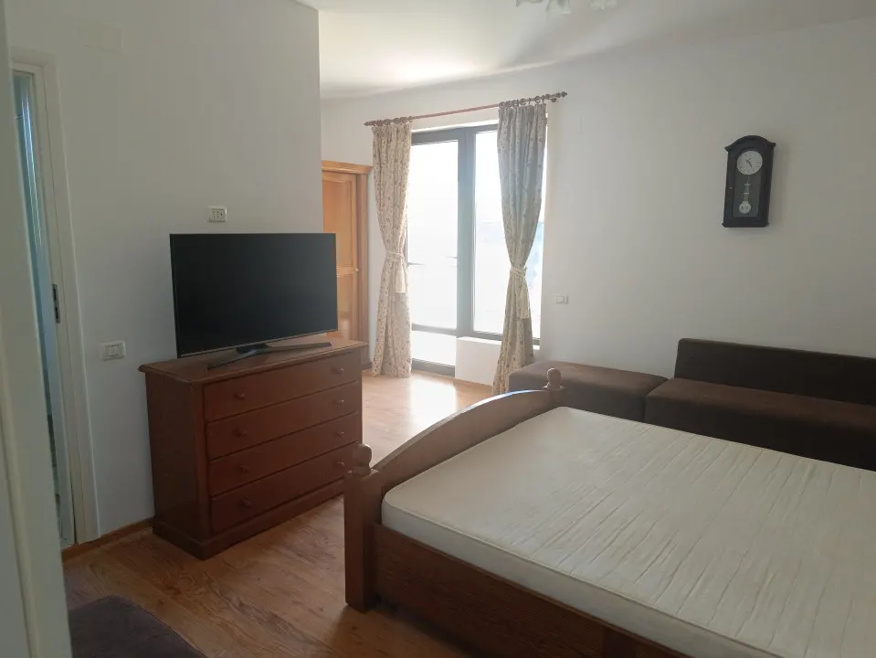 Vila 4 camere in Snagov, suprafata utila 240 mp, suprafata teren 1100 mp. - foto 24