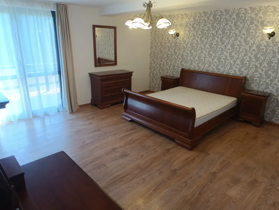 Vila 4 camere in Snagov, suprafata utila 240 mp, suprafata teren 1100 mp. - foto 9