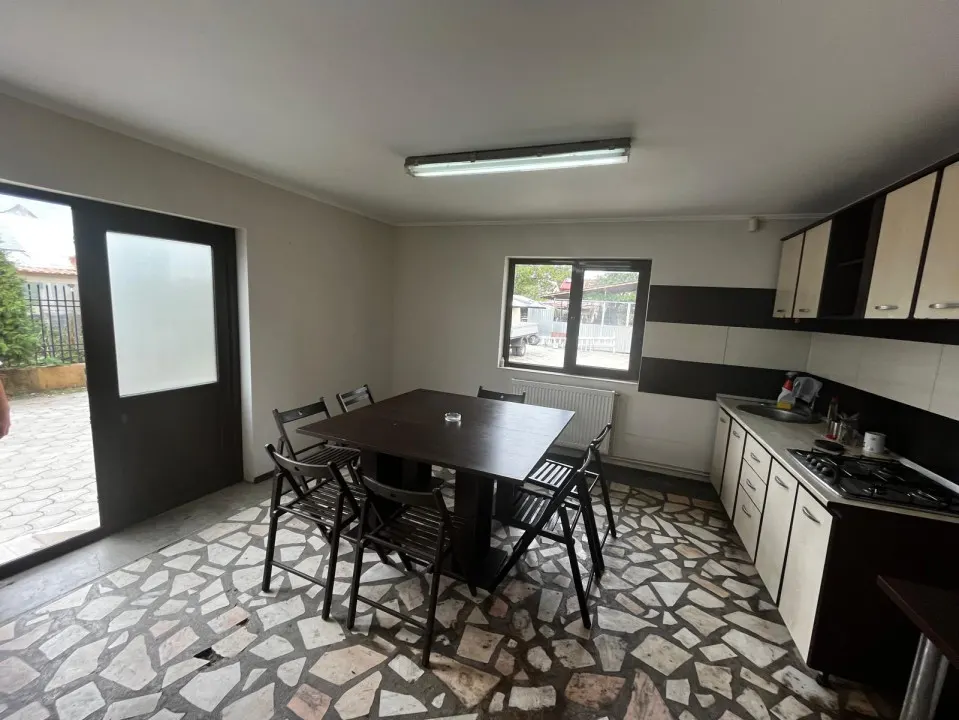 Camere de inchiriat pentru muncitori . - foto 12