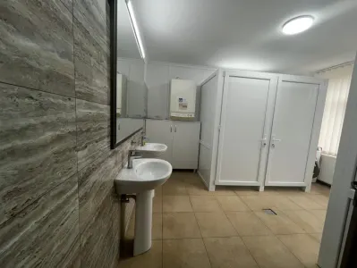 Camere de inchiriat pentru muncitori . - foto 18