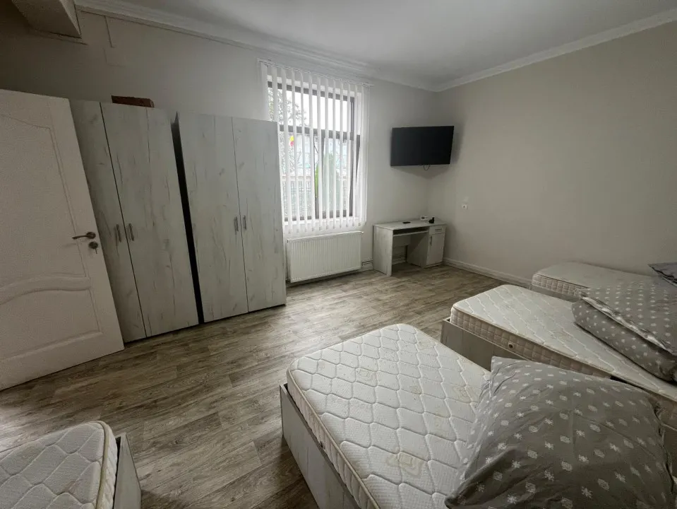 Camere de inchiriat pentru muncitori . - foto 3