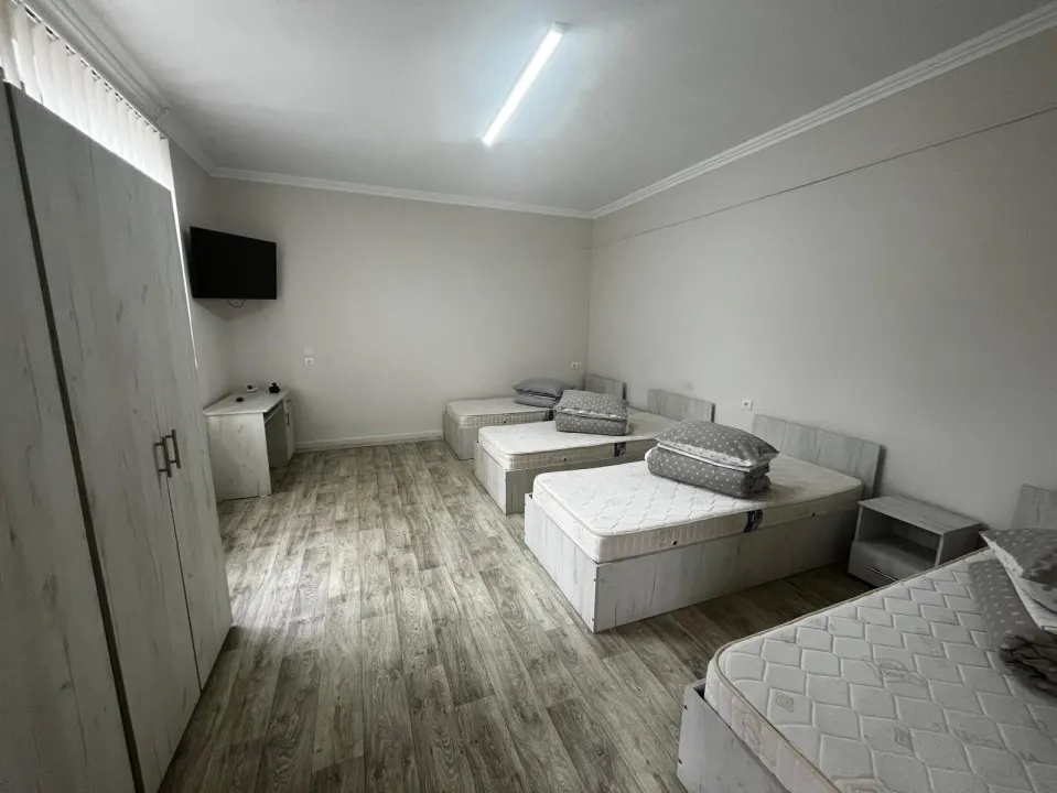 Camere de inchiriat pentru muncitori . - foto 23
