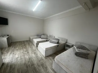 Camere de inchiriat pentru muncitori . - foto 9
