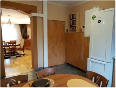 Vila  5 camere  , in Ploiesti, zona 8 Martie. - foto 20