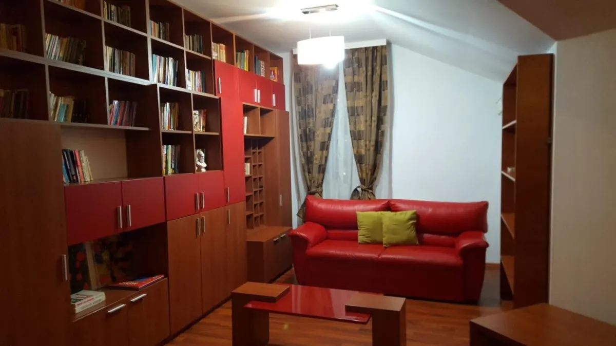 Vila  5 camere  , in Ploiesti, zona 8 Martie. - foto 22