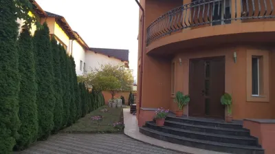 Vila  5 camere  , in Ploiesti, zona 8 Martie. - foto 25
