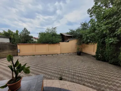 Vila  5 camere  , in Ploiesti, zona 8 Martie. - foto 28