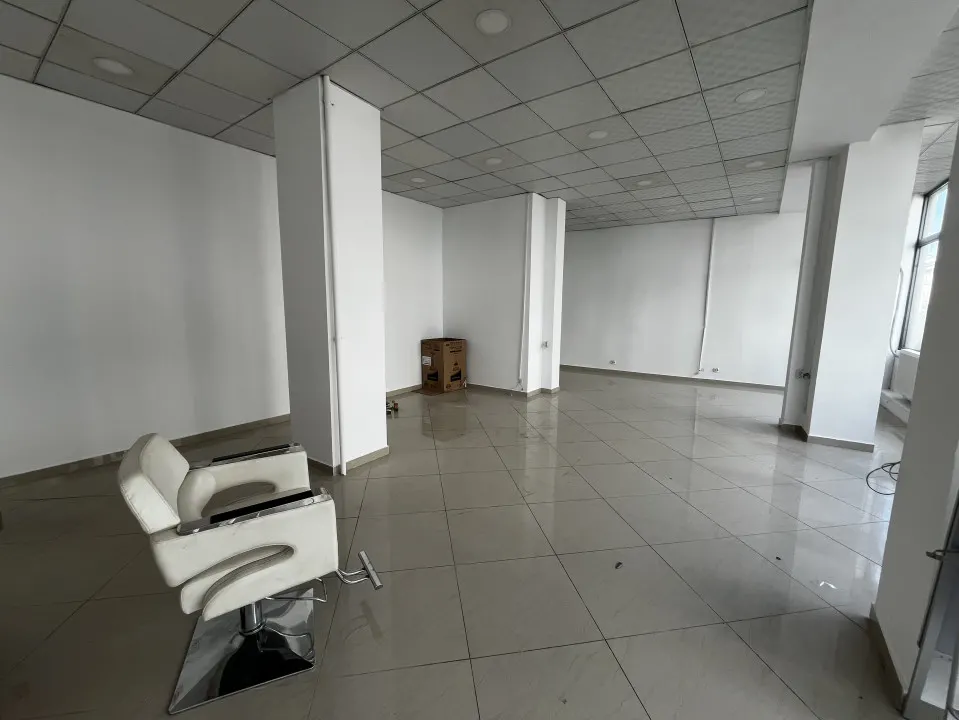 Spatiu de birouri  90mp in Ploiesti, zona Ultracentral. - foto 6